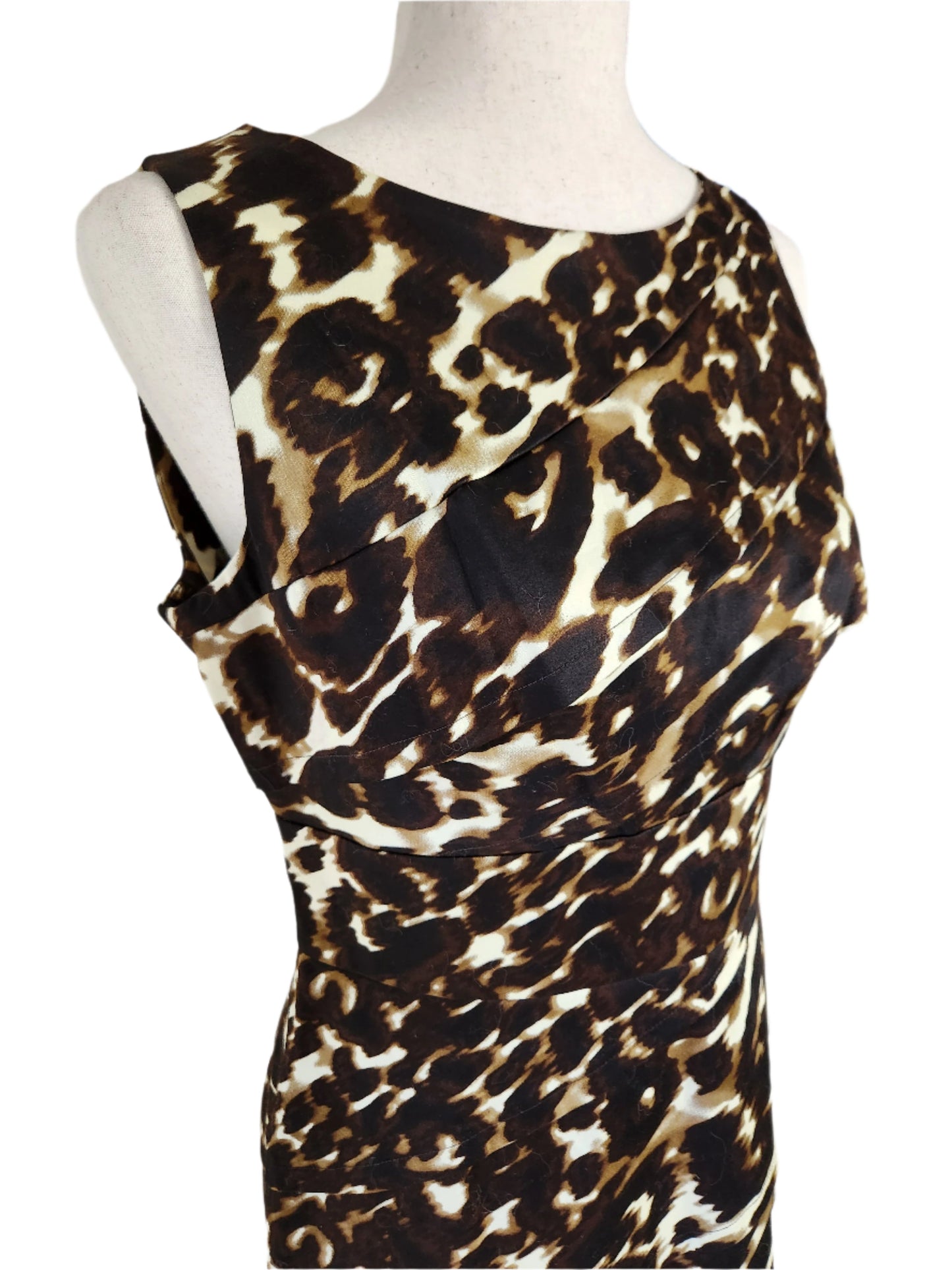 Size 6 Sleek Leopard Print Dress