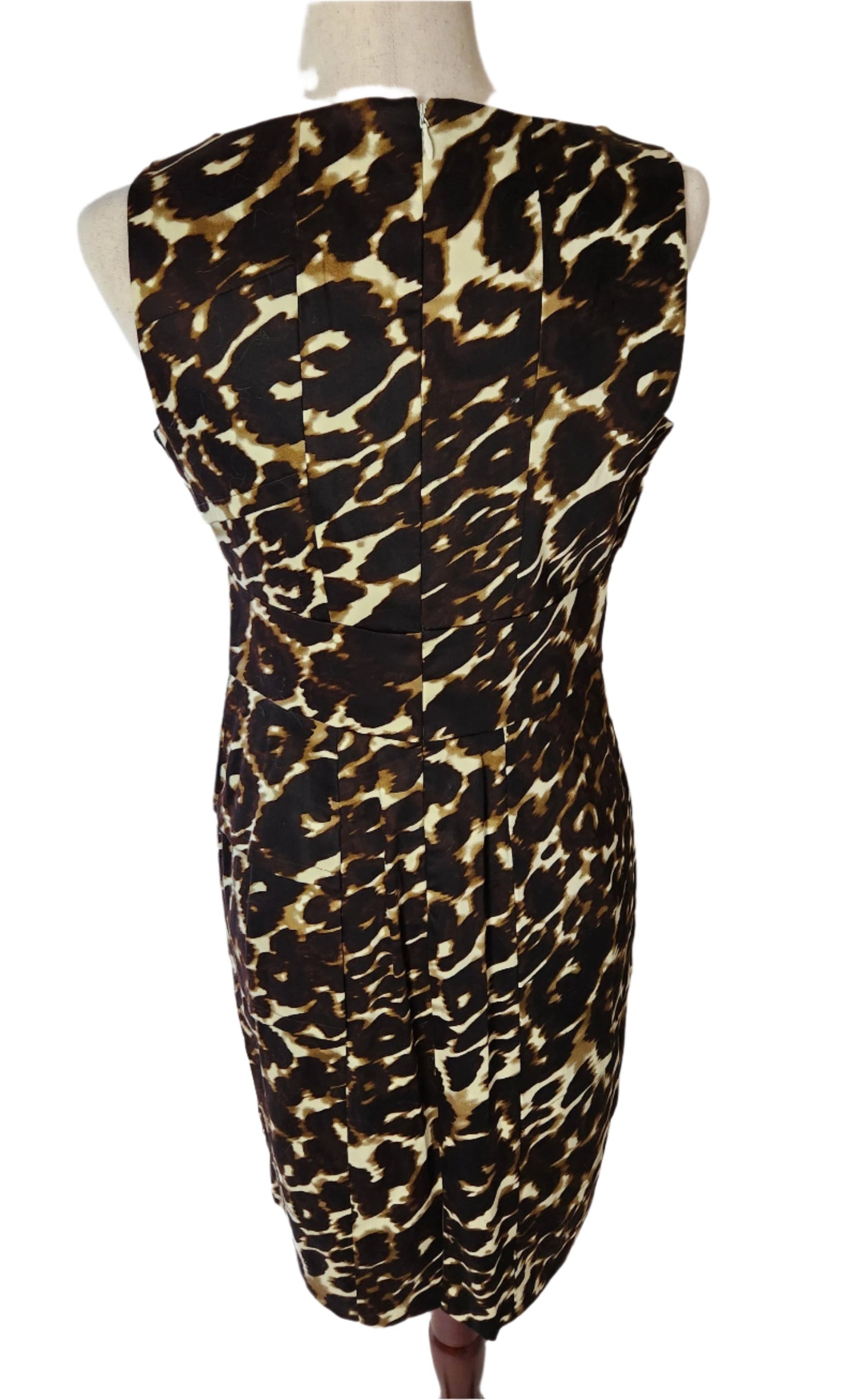 Size 6 Sleek Leopard Print Dress