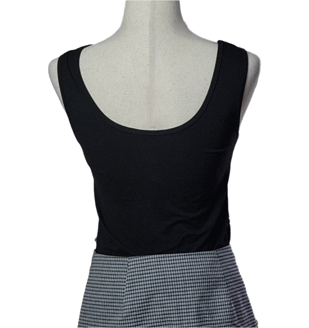 back of black tank top