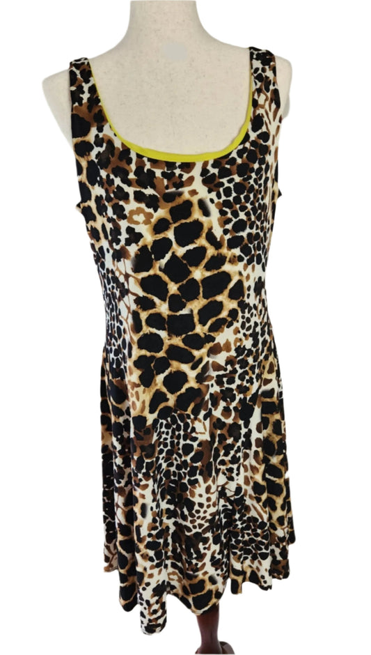 Size 14 Sleek Kelly & Diane Casual Leopard Print