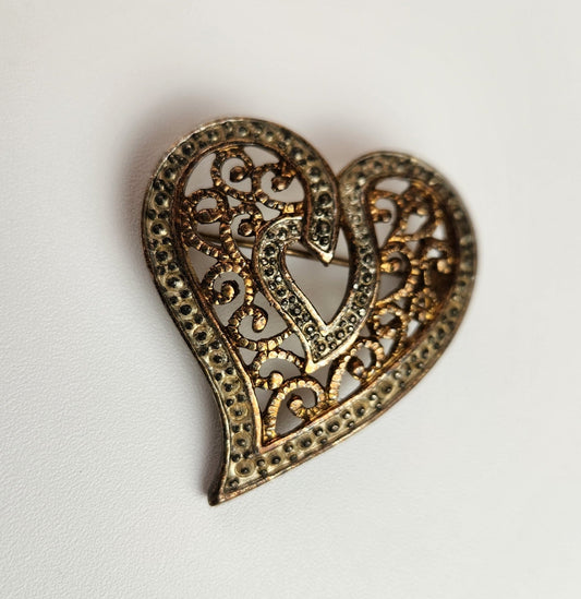 Old Timey Gold Heart Broach